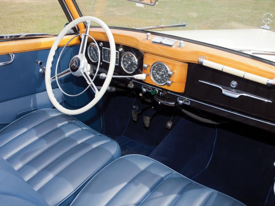  Mercedes-Benz 220 Cabriolet B 1951 года  (фото 9 из 18)